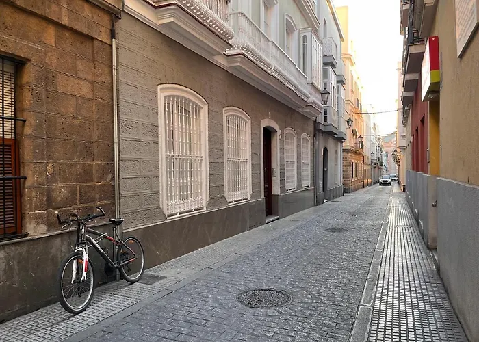 Camerino Del Falla Grupo Ac Gestion Lejlighed